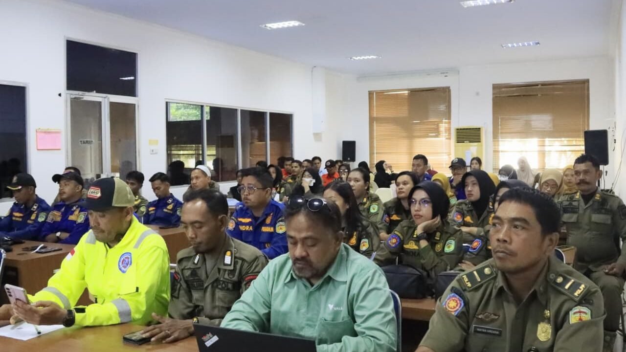 Perkuat Sinergi Pelayanan Darurat, Diskominfo-SP Lutim Simulasikan Call Center 112